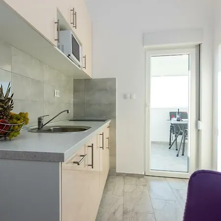 Stella Apartment